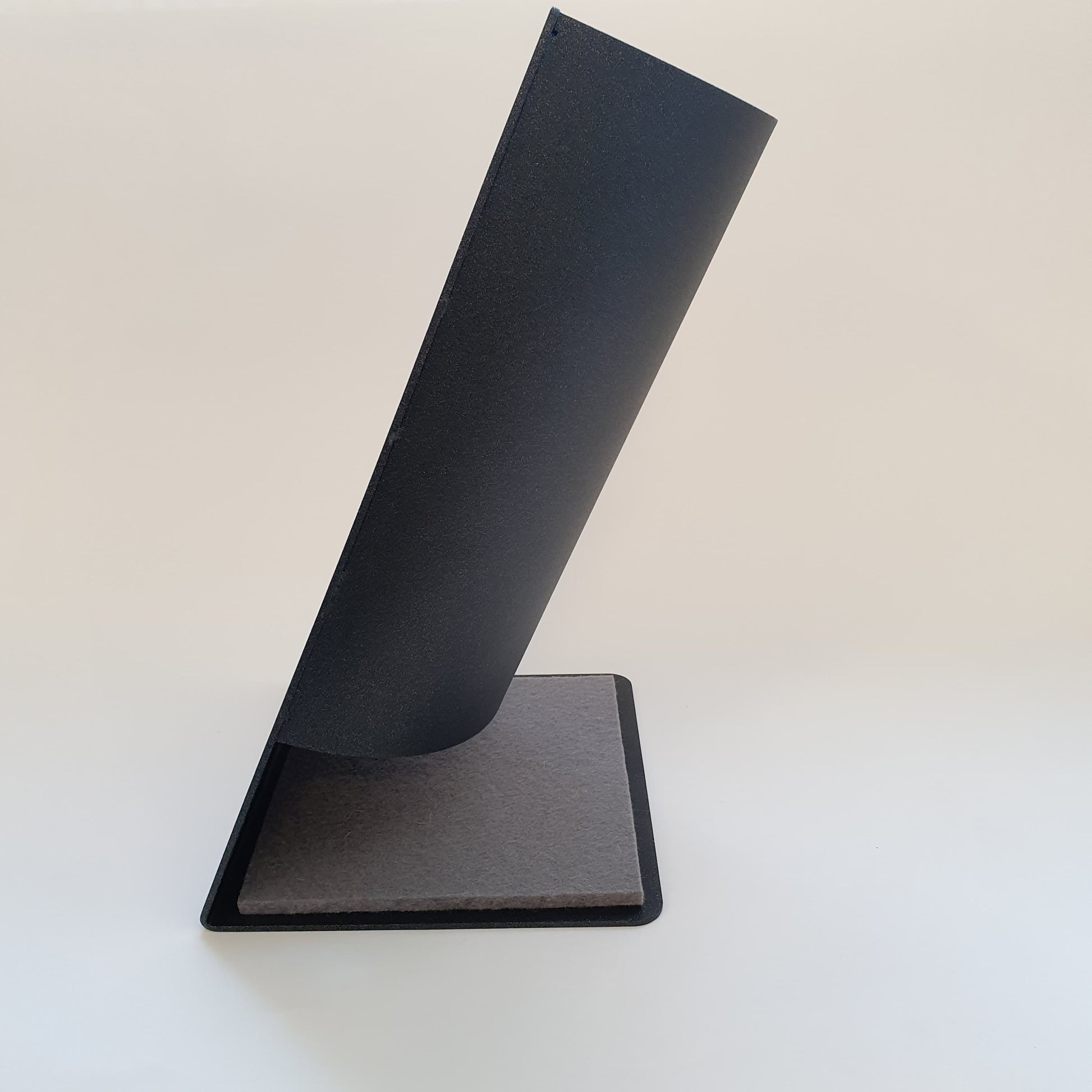 Weinkühler Seitenansicht von Essentia Vinum UG (haftungsbeschränkt).